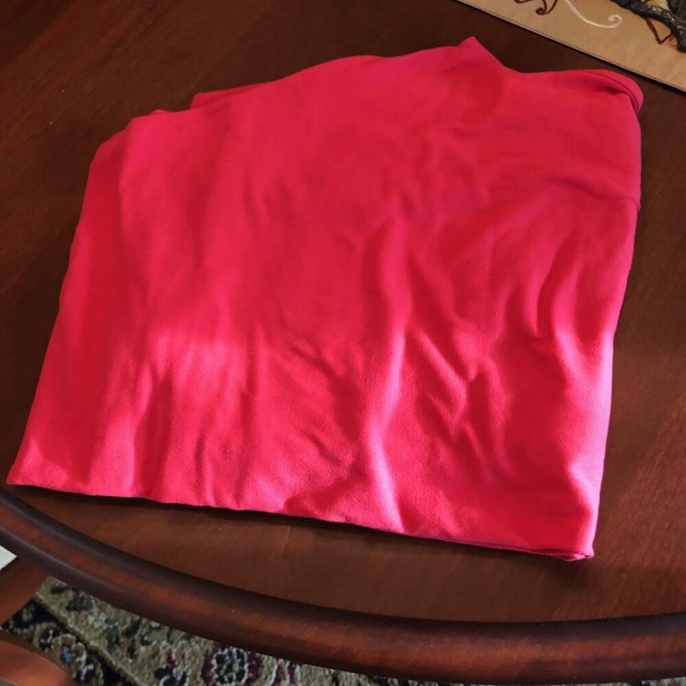 LuLaRoe TC Solid Pink/red full length leggings